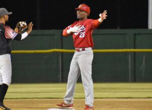 Sobre 110 peloteros - Liga de Béisbol Superior Doble A